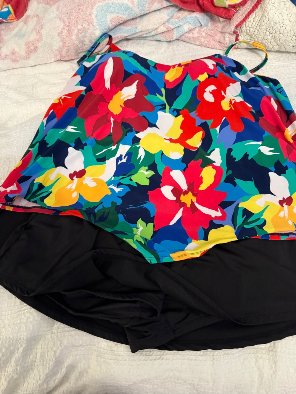 Anne Cole skirt size 18. Swim top 2XL